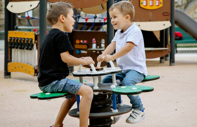 什么是陕西户外无动力游乐设备？