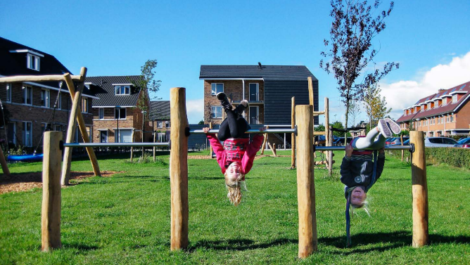 如何确保陕西无动力游乐设备的安全管理制度得到严格执行？